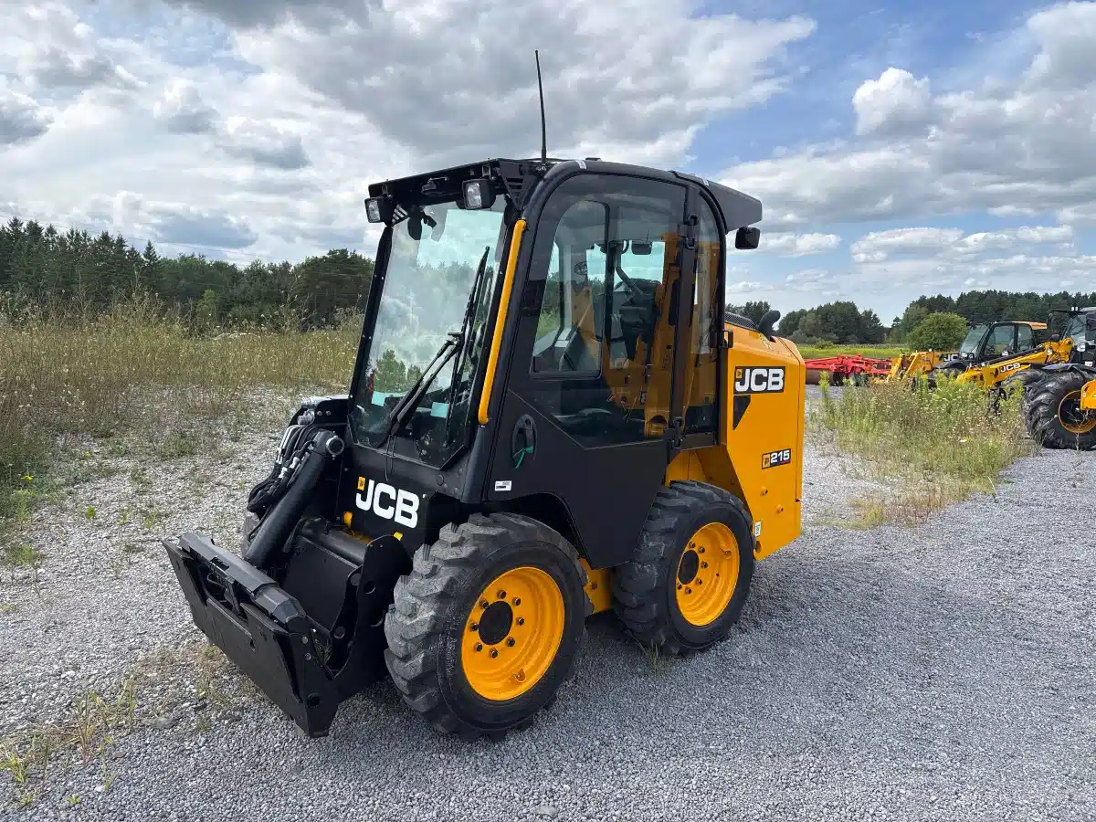 Gallery image 2 for New 2025 JCB 215