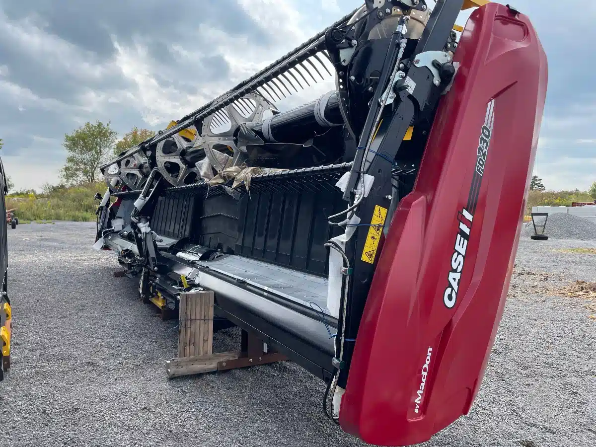 Gallery image 1 for New 2024 MacDon FD230 Header - Draper