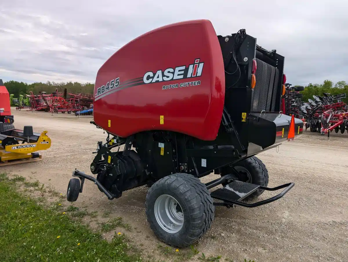 Gallery image 2 for New 2022 Case IH RB455 Round Baler