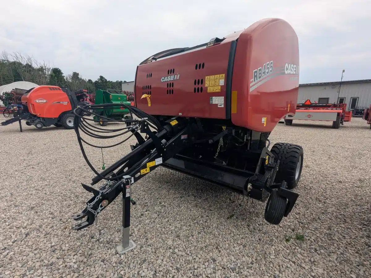 Gallery image 1 for New 2022 Case IH RB455 Round Baler