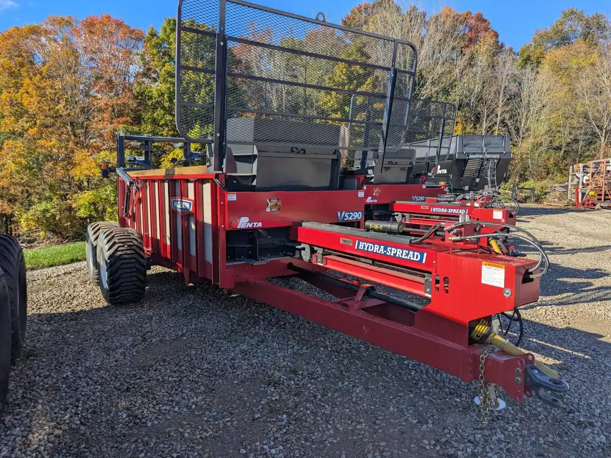 Gallery image 1 for New 2025 Hagedorn HYDRA-SPREAD EXTRAVERT 5290 Manure Spreader