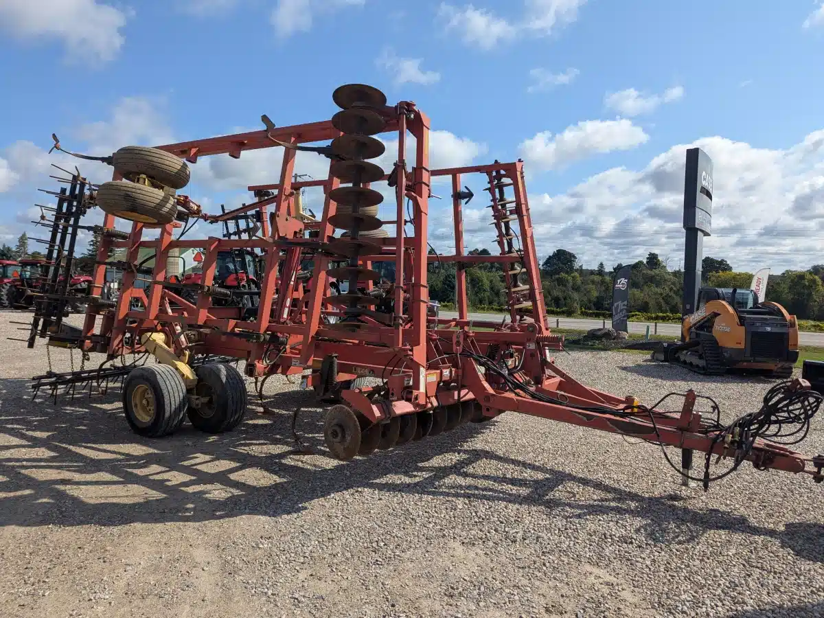 Gallery image 1 for Used 2012 Kuhn Krause TL6200 Mulch Finisher