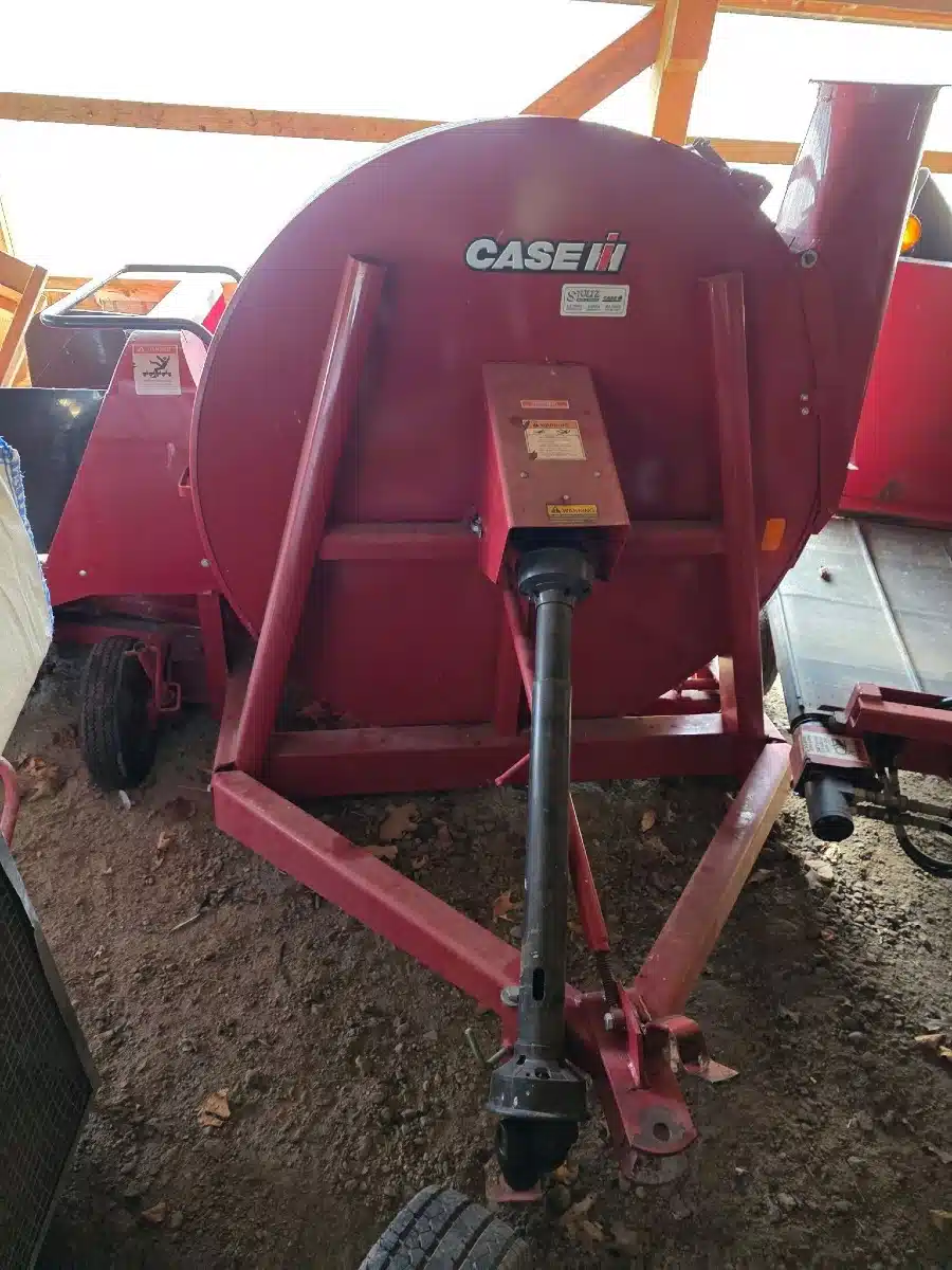 Gallery image 1 for Used 2010 Case IH 600 Forage Blower