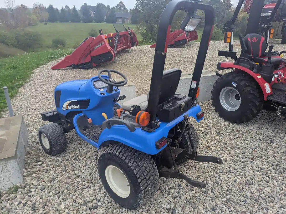 Gallery image 2 for Used 2005 New Holland TZ18DA Tractor