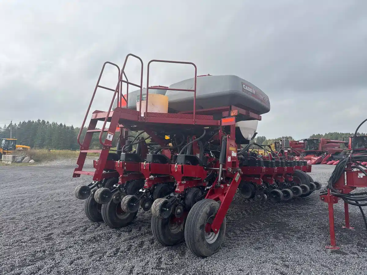 Gallery image 2 for Used 2009 Case IH 1250 Planter