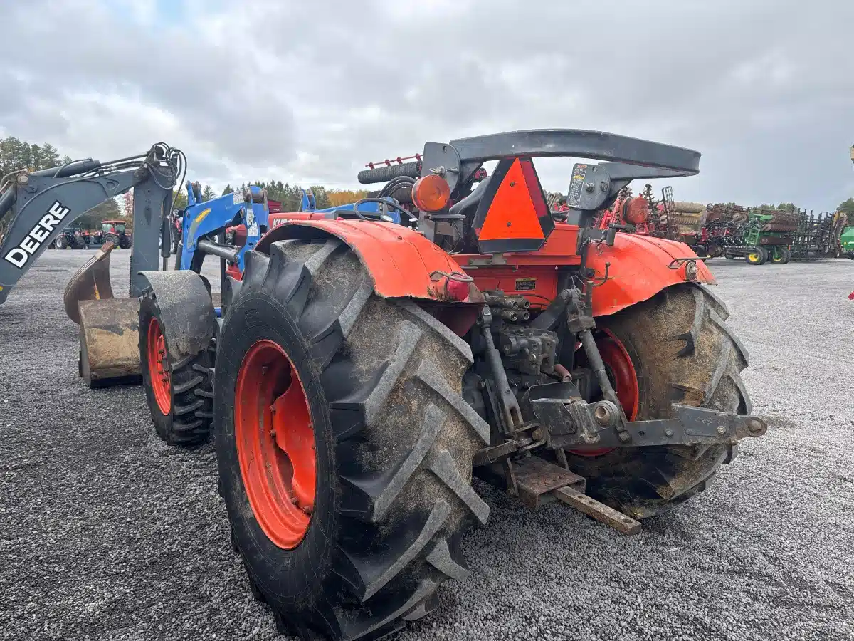 Gallery image 2 for Used 2005 Kubota M9000 Tractor