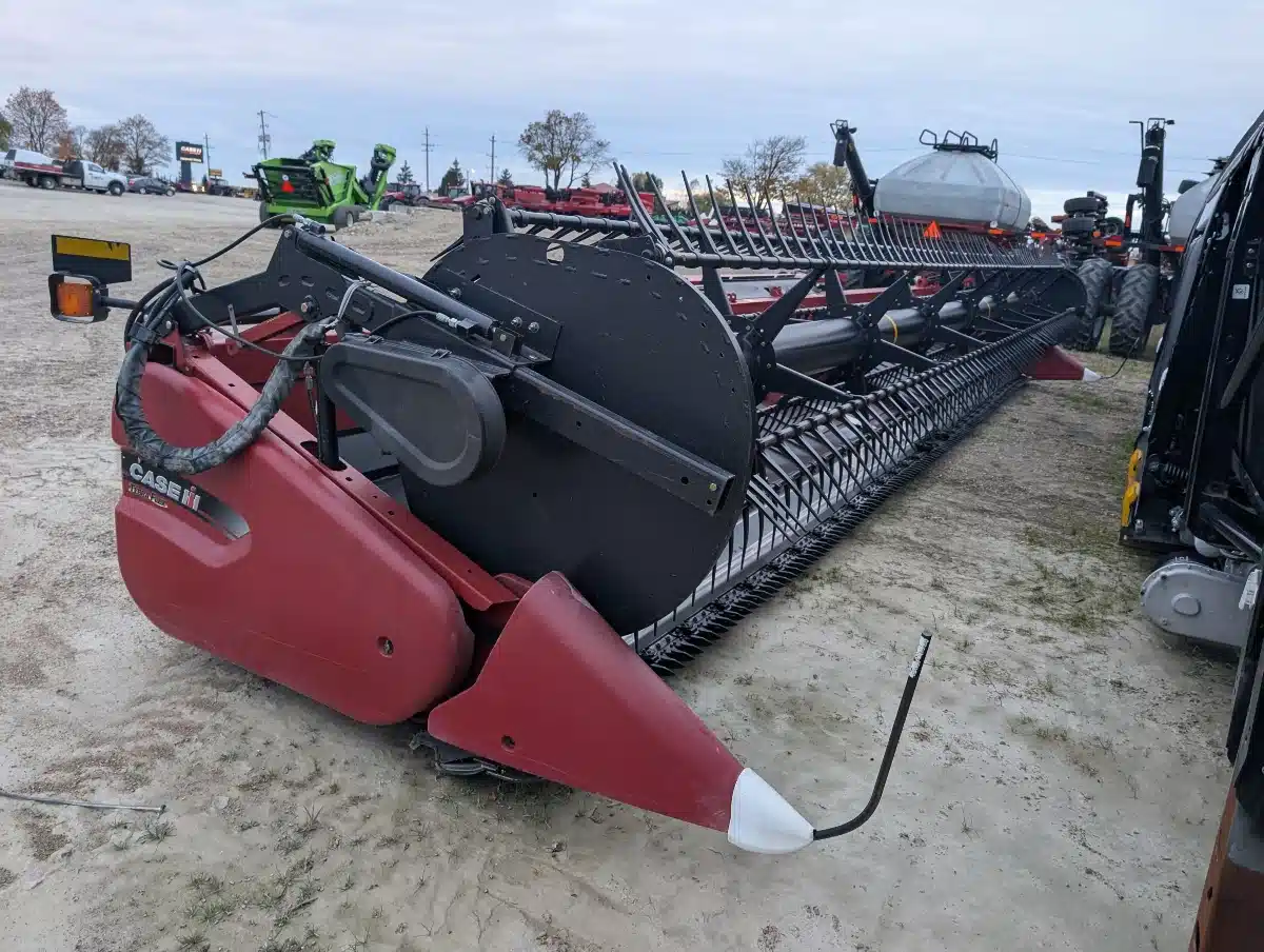 Used 2014 Case IH 3162 Header - Draper