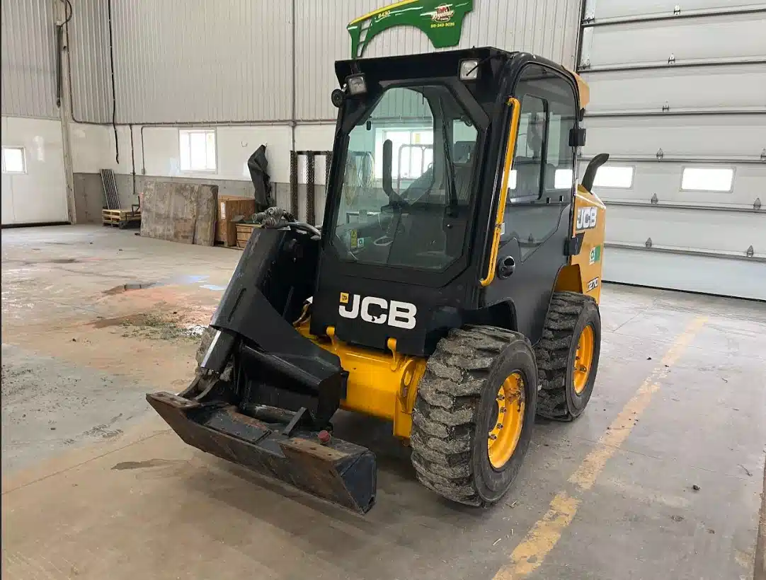 Gallery image 2 for Used 2020 JCB 270T Skid Steer