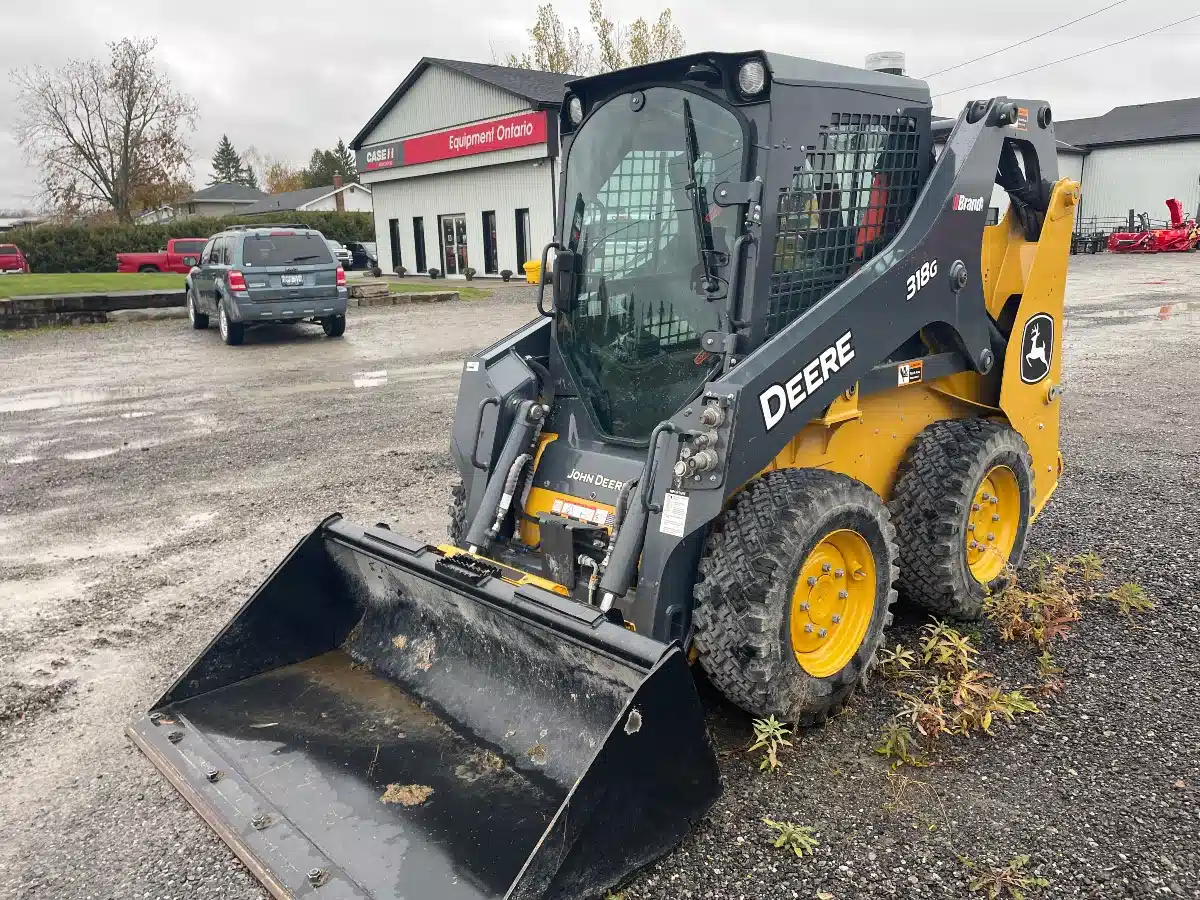 Gallery image 2 for Used 2023 John Deere 318G Skid Steer