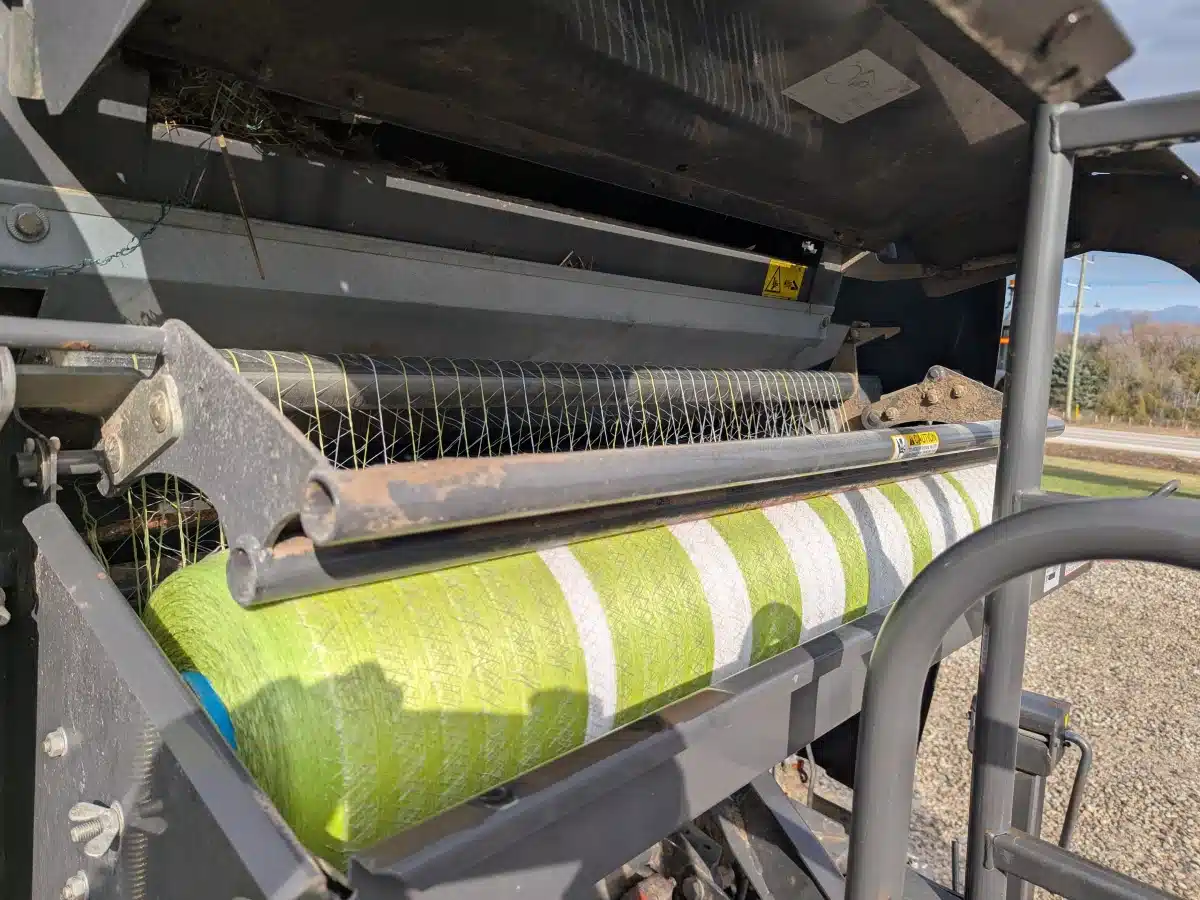 Gallery image 2 for 2014 CLAAS VARIANT 380RC Round Baler