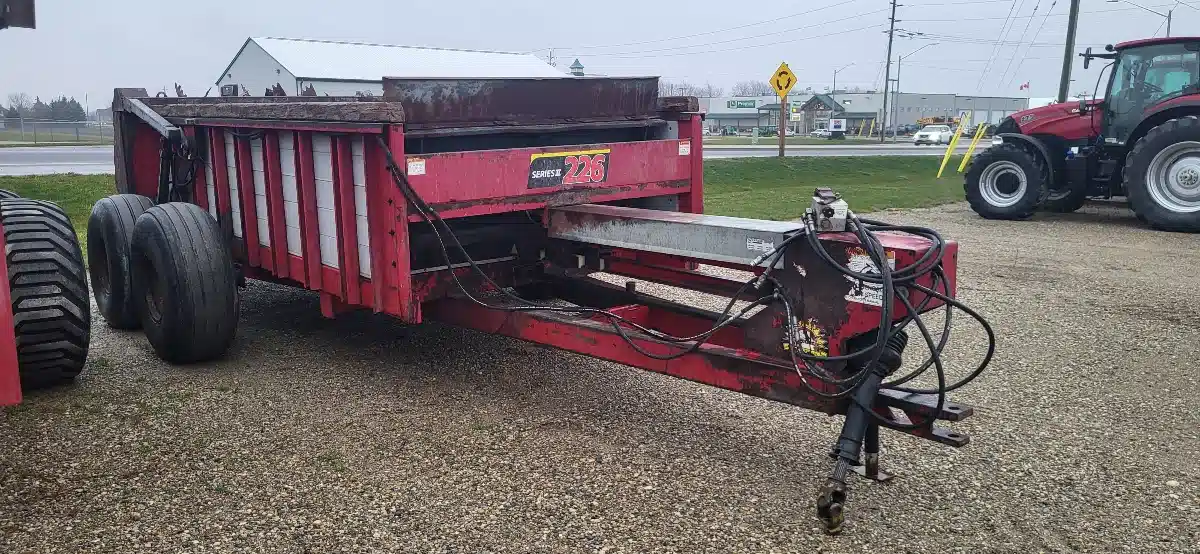 Gallery image 2 for Used 2004 Hagedorn 226 Manure Spreader