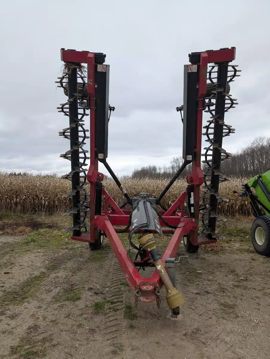 Gallery image 2 for Used Smyth FS28 Rock Windrower