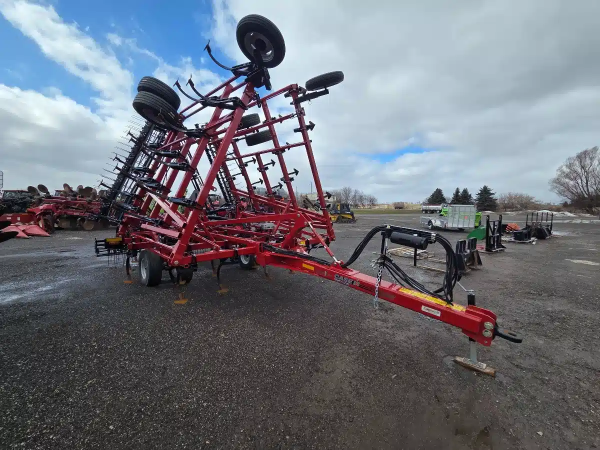 Gallery image 1 for 2025 Case IH TIGERMATE 255 Cultivator
