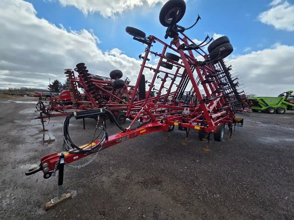 Gallery image 2 for 2025 Case IH TIGERMATE 255 Cultivator