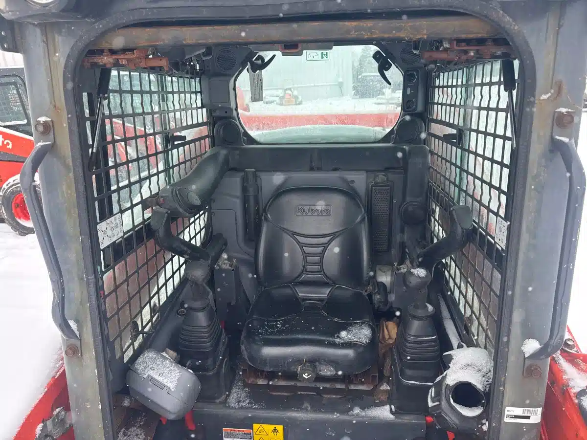 Photo de la Galerie 2 pour 2015 Kubota SSV75 chargeuse à direction à glissement