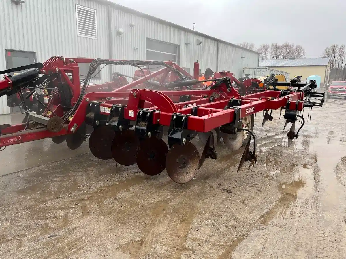 Gallery image 2 for 2018 Salford I-5116 Vertical Tillage