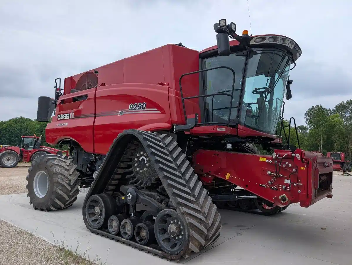Gallery image 2 for 2024 Case IH 9250 Combine