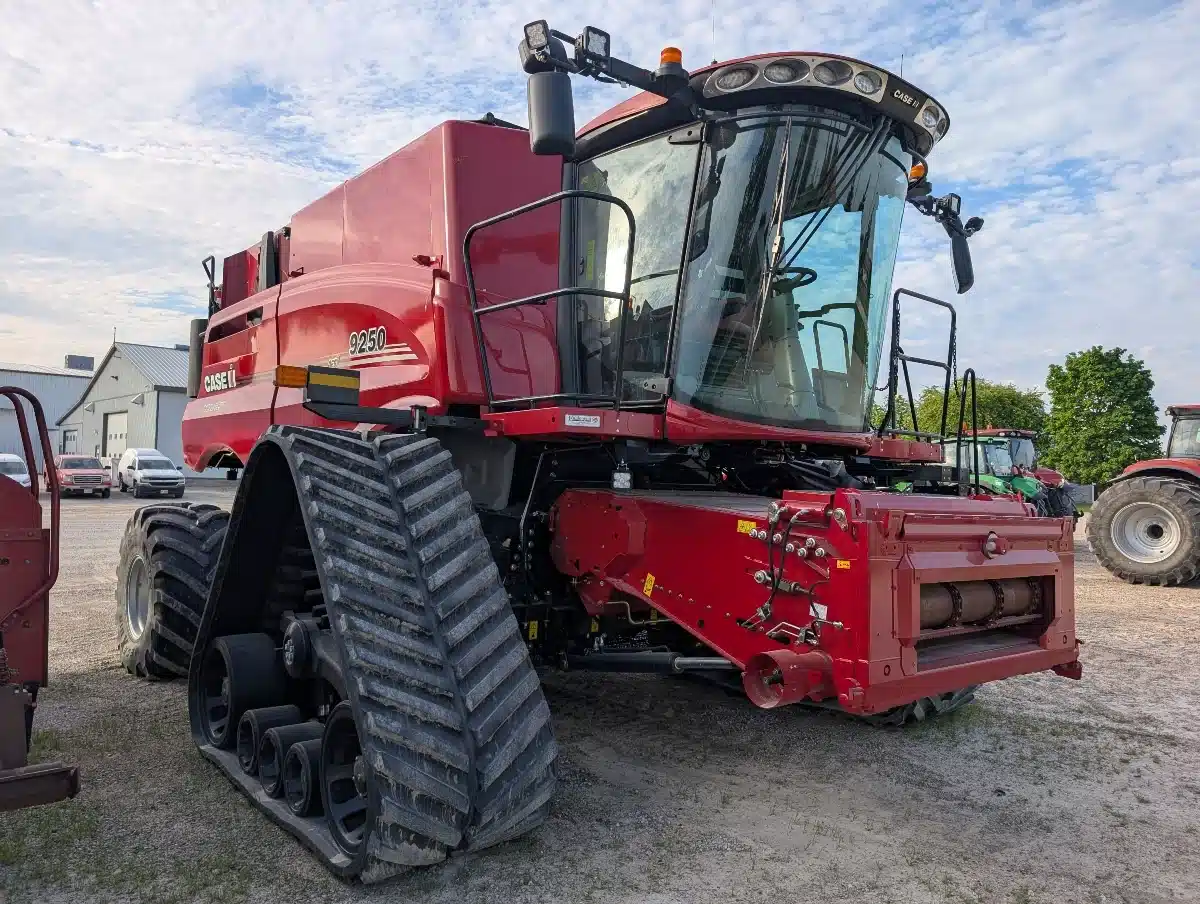 Gallery image 2 for 2024 Case IH 9250 Combine