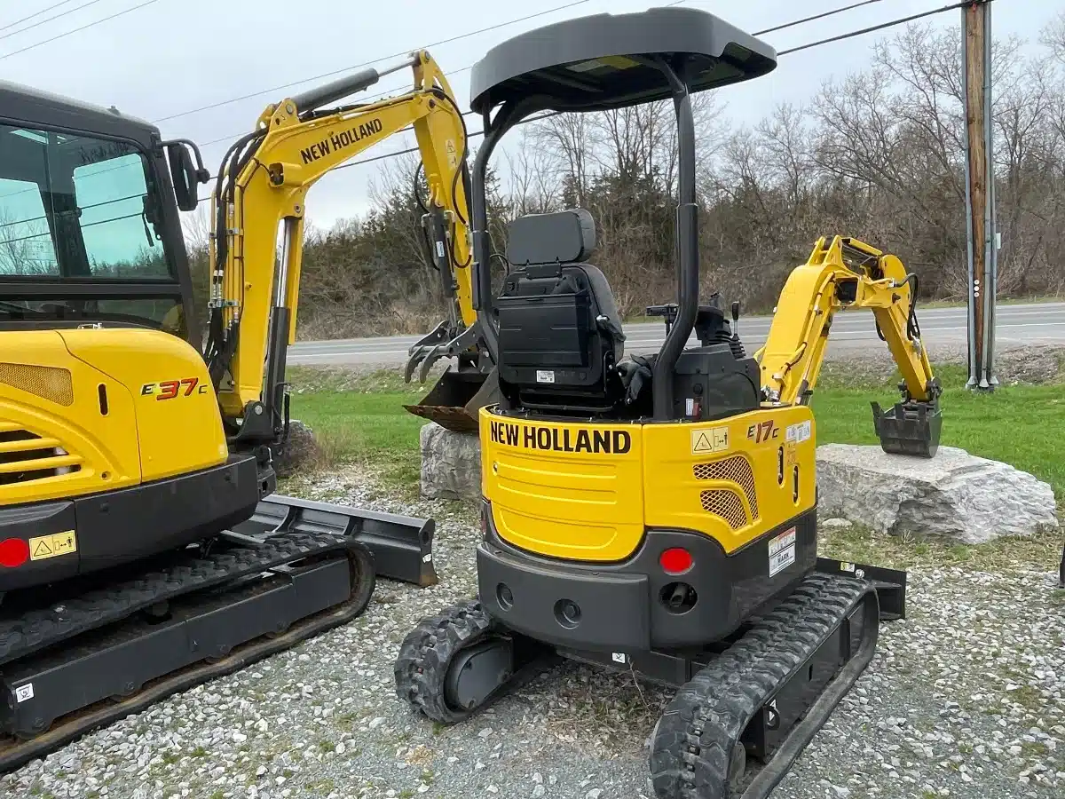 Gallery image 2 for 2023 New Holland Construction E17C Excavator