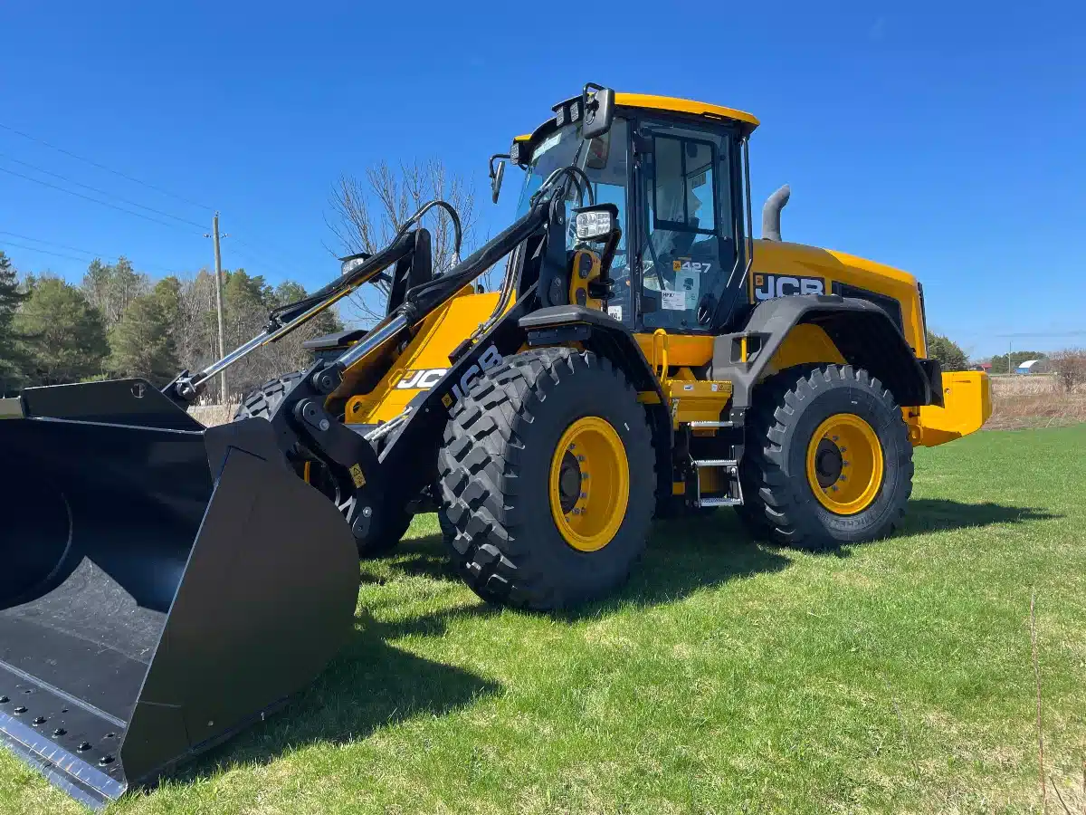 Gallery image 1 for 2025 JCB 427 HT Wheel Loader