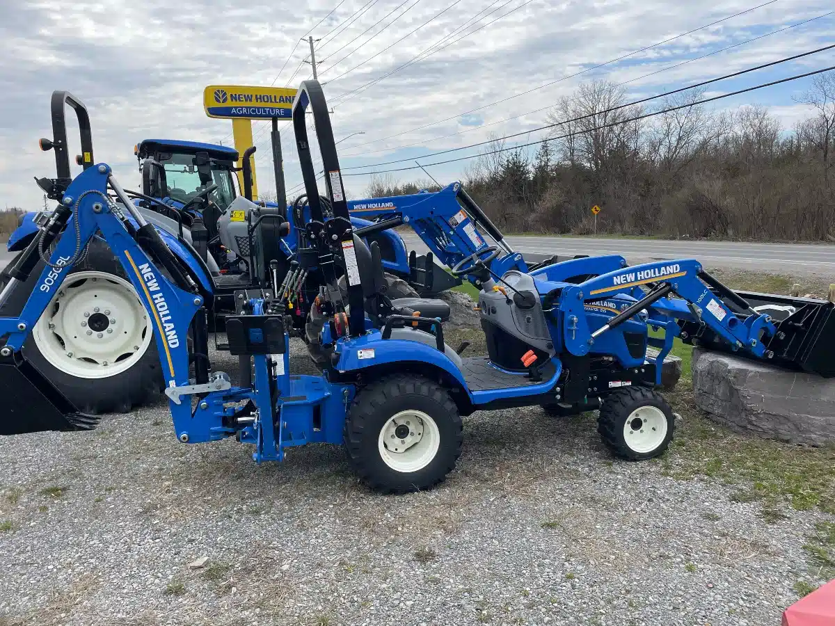 Gallery image 2 for 2024 New Holland WORKMASTER 25S Tractor