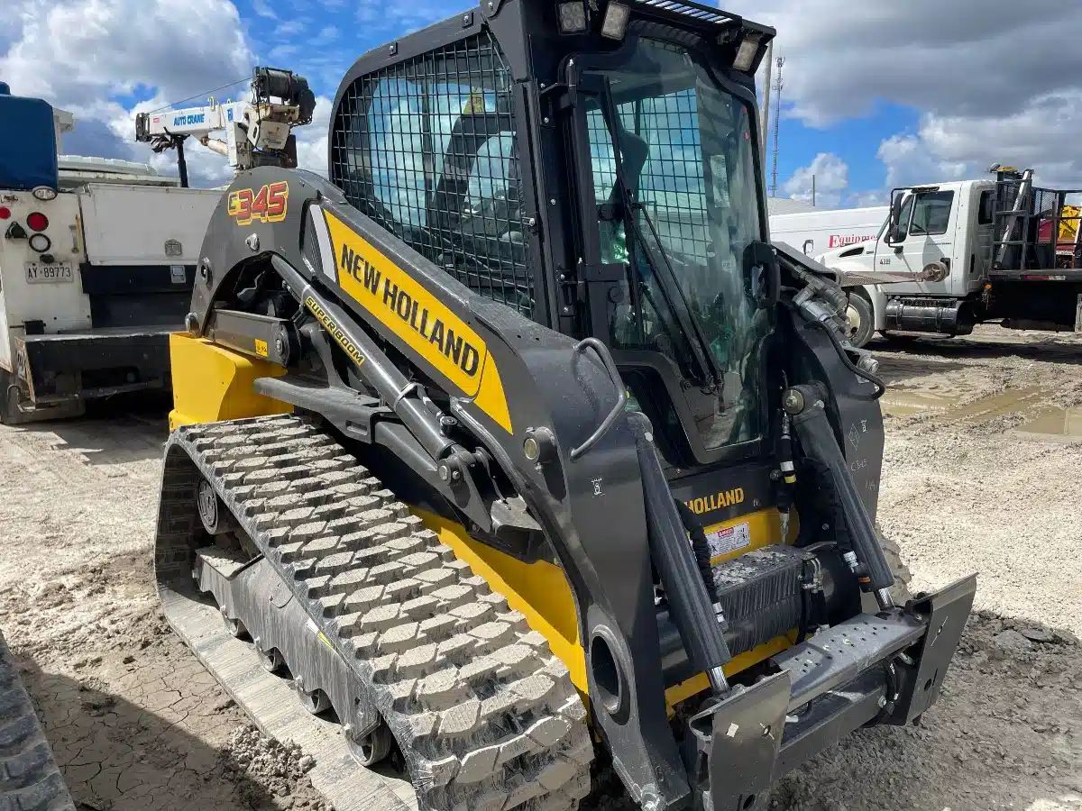 Gallery image 1 for 2026 New Holland Construction C345 Track Loader
