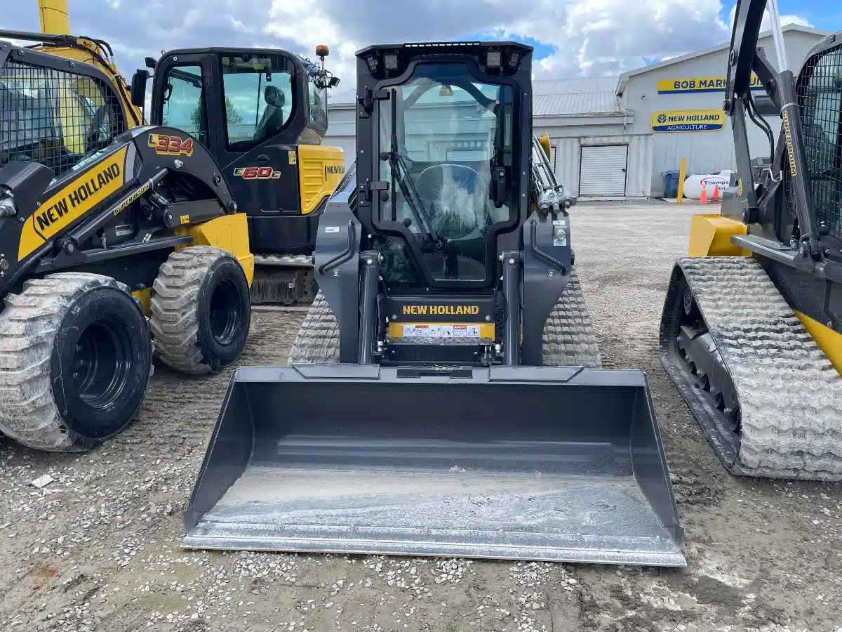 Gallery image 2 for 2025 New Holland Construction C327 Track Loader