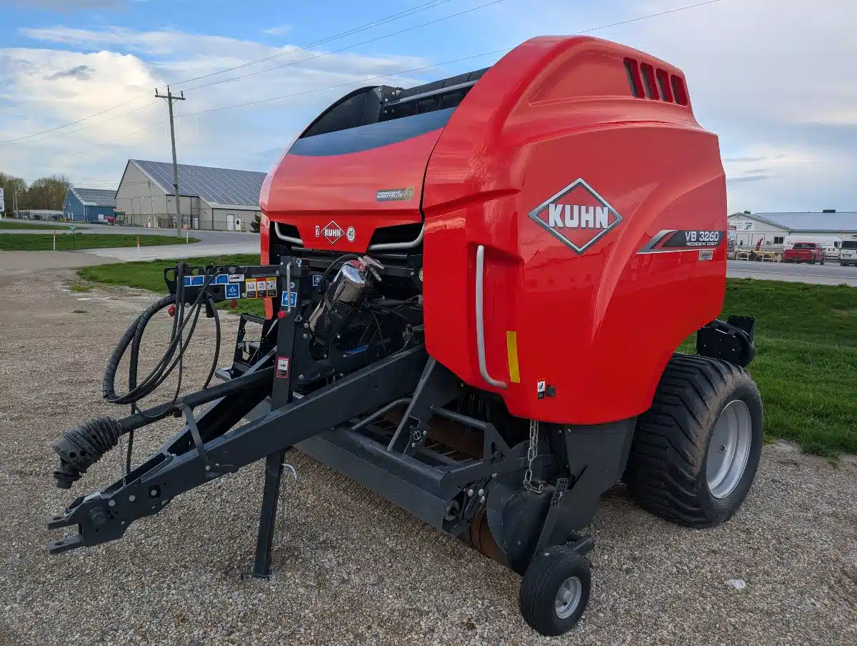 Gallery image 1 for 2025 Kuhn VB3260 Round Baler