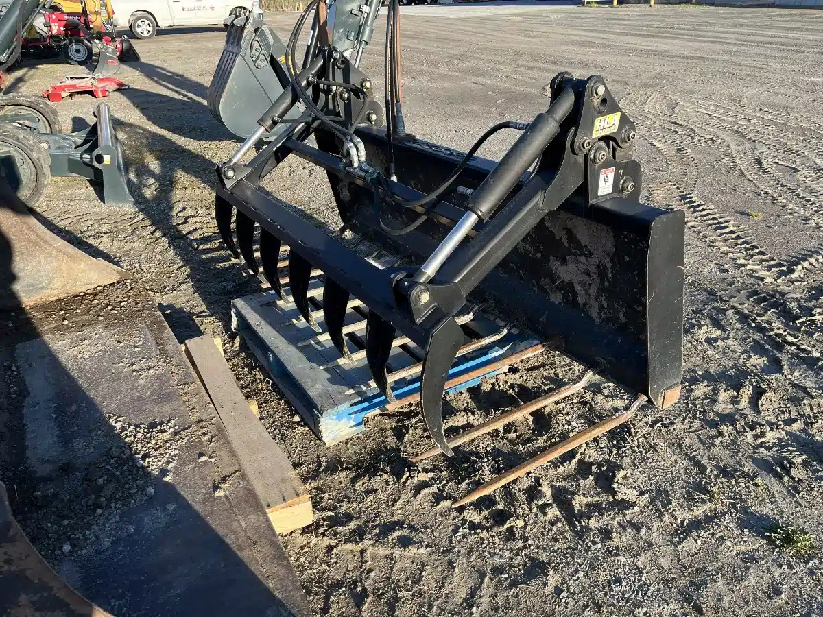 Gallery image 2 for 2020 Horst Welding 84 INCH Grapple