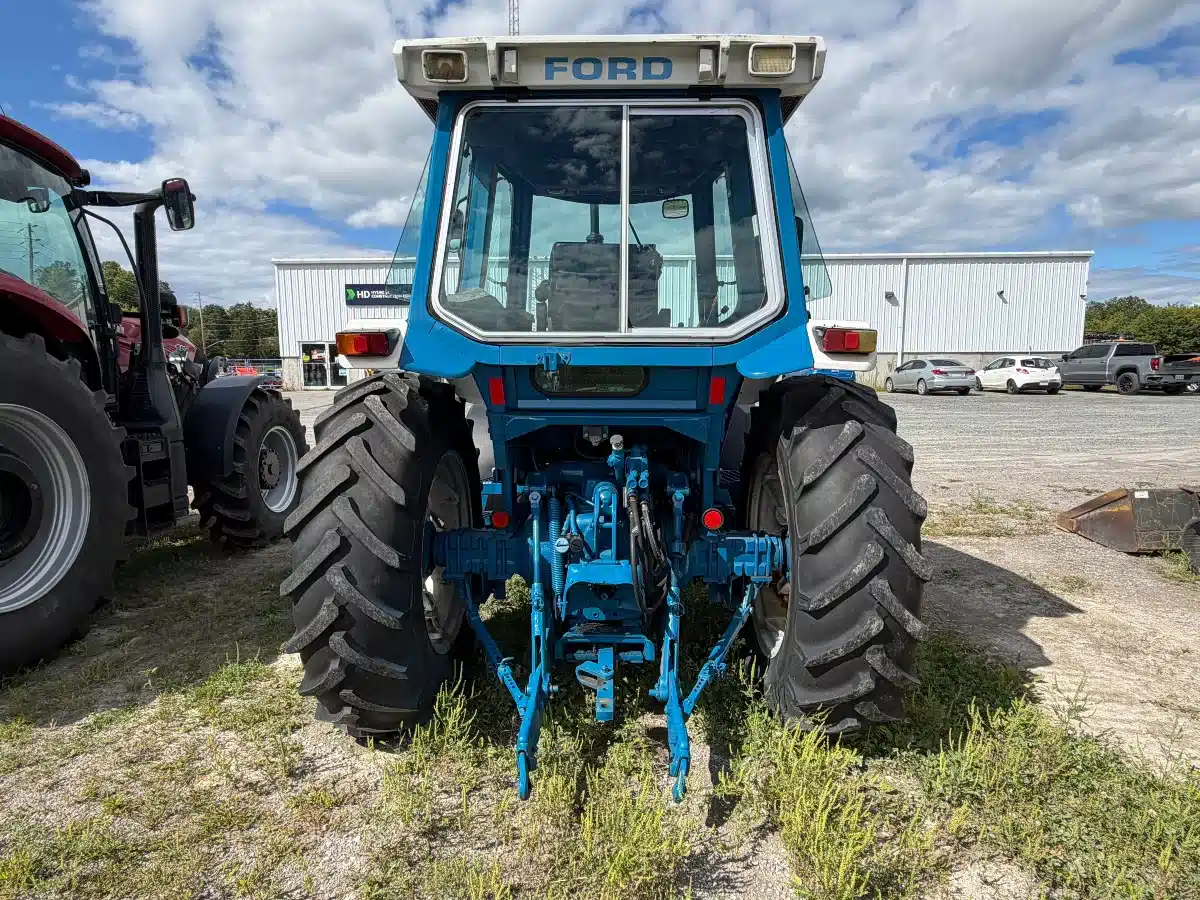 Gallery image 2 for Ford 7710 Tractor