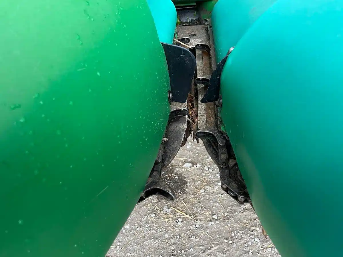 Photo de la Galerie 2 pour 1996 John Deere 693 Nez - Maïs