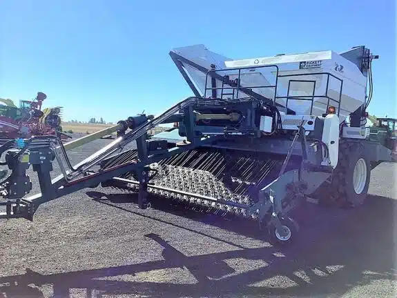 Image for Used 2018 Pickett Equipment TWINMASTER Combine
