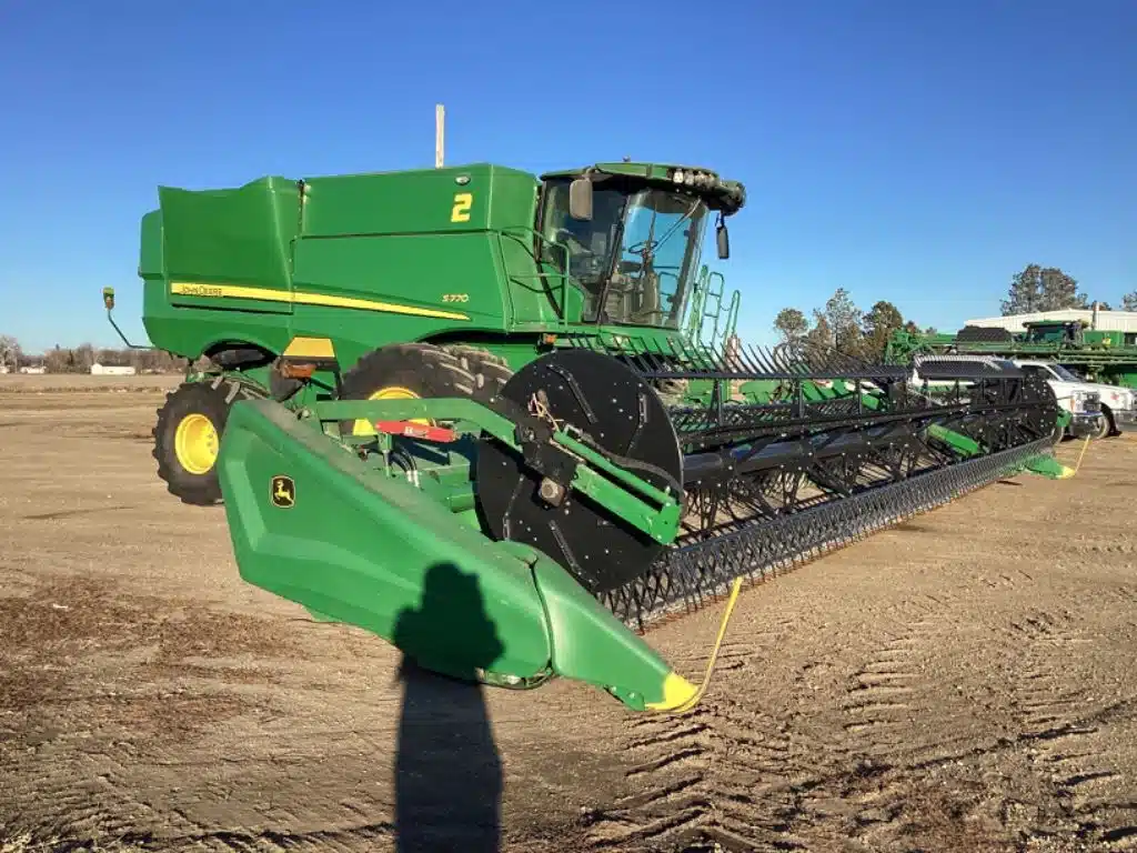 Gallery image 1 for Used 2023 John Deere HD40R Header Combine