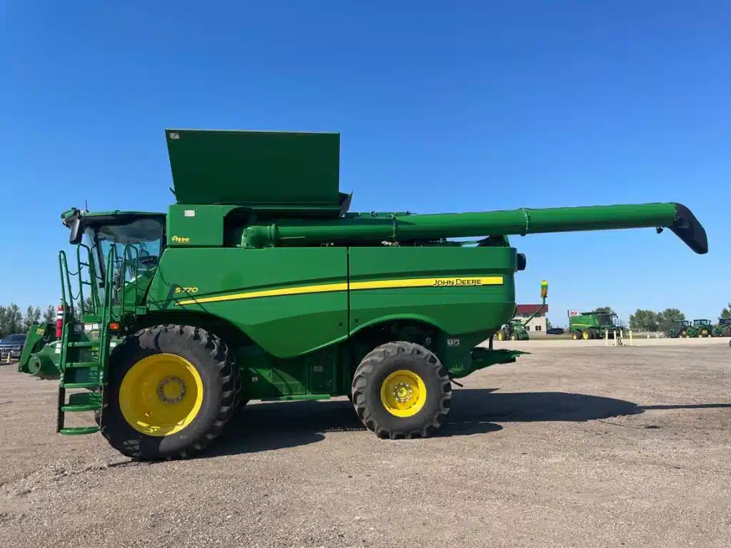 Gallery image 2 for Used 2023 John Deere S770 Combine
