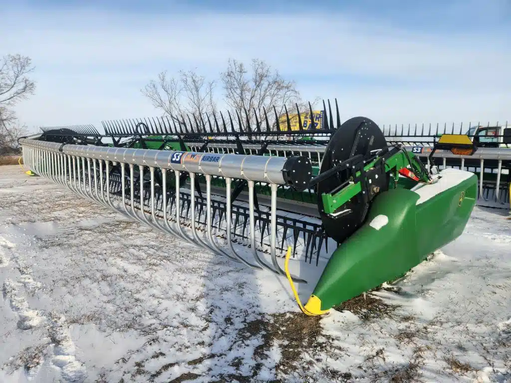 Gallery image 1 for Used 2023 John Deere RD40F Header - Flex