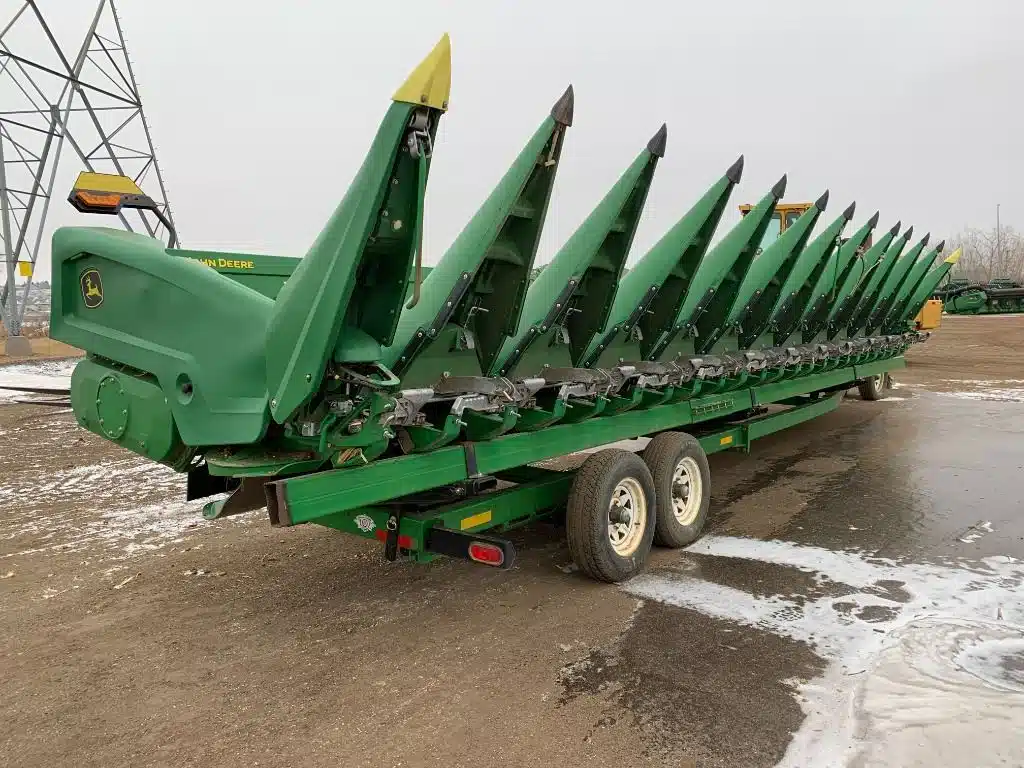 Gallery image 1 for Used 2023 John Deere C12R Header - Row Crop