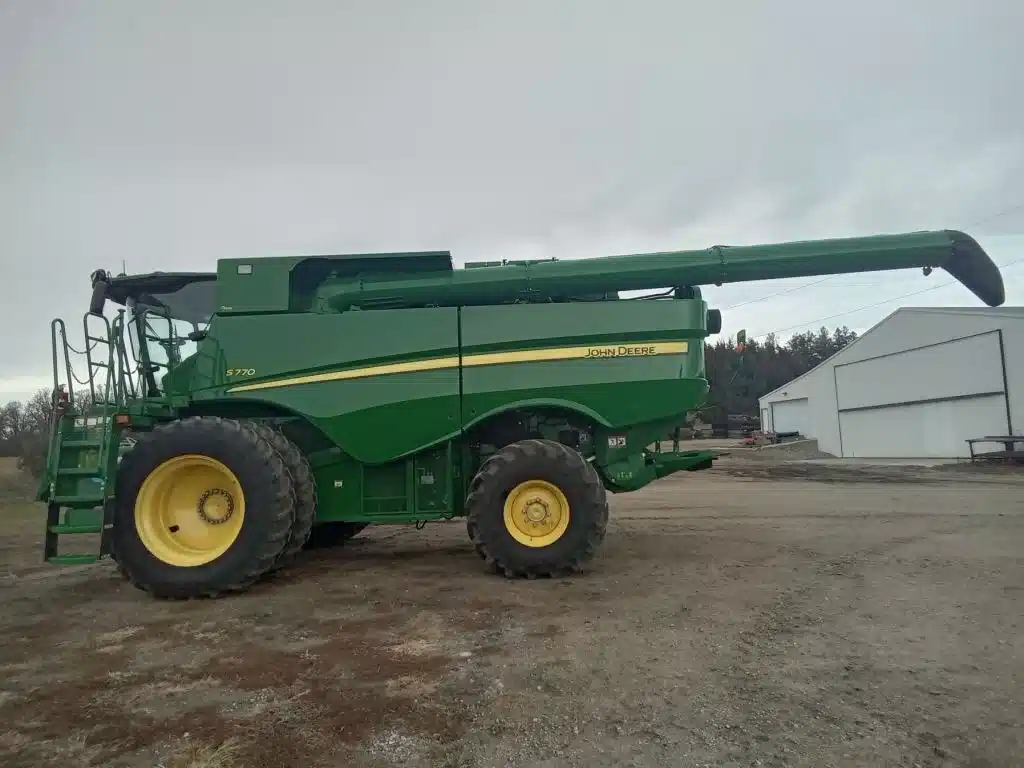 Gallery image 2 for Used 2023 John Deere S770 Combine