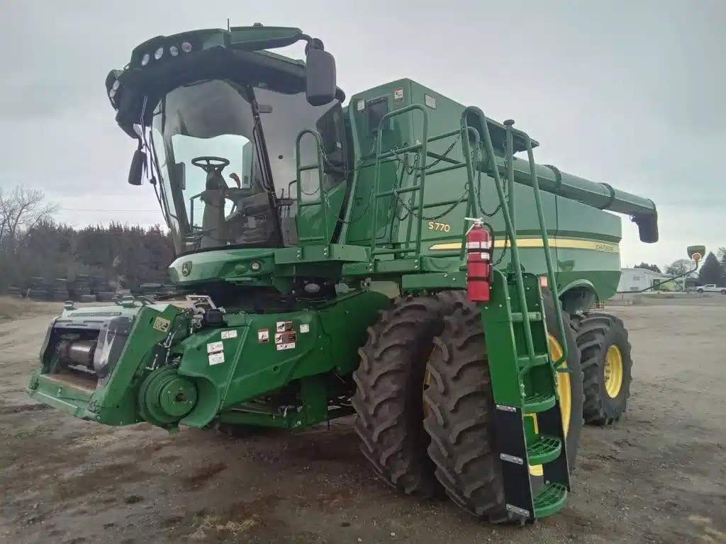 Gallery image 1 for Used 2023 John Deere S770 Combine