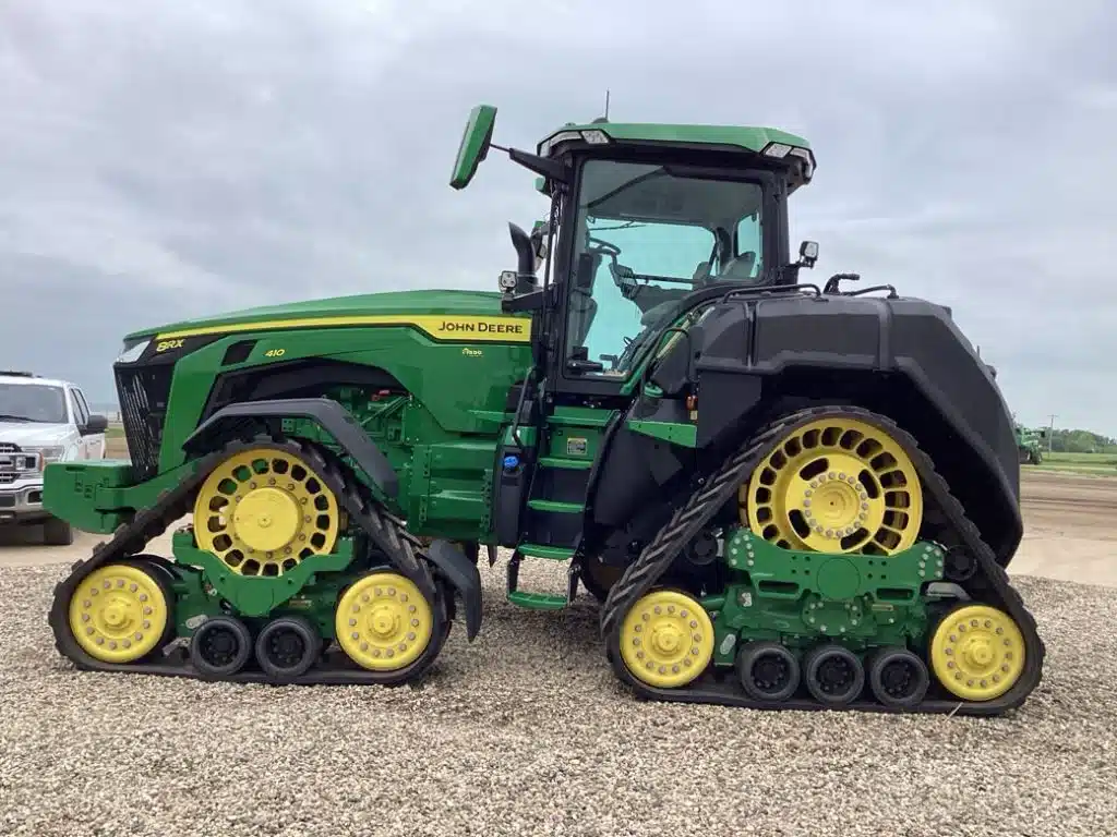 Gallery image 2 for Used 2022 John Deere 8RX 410 Tractor