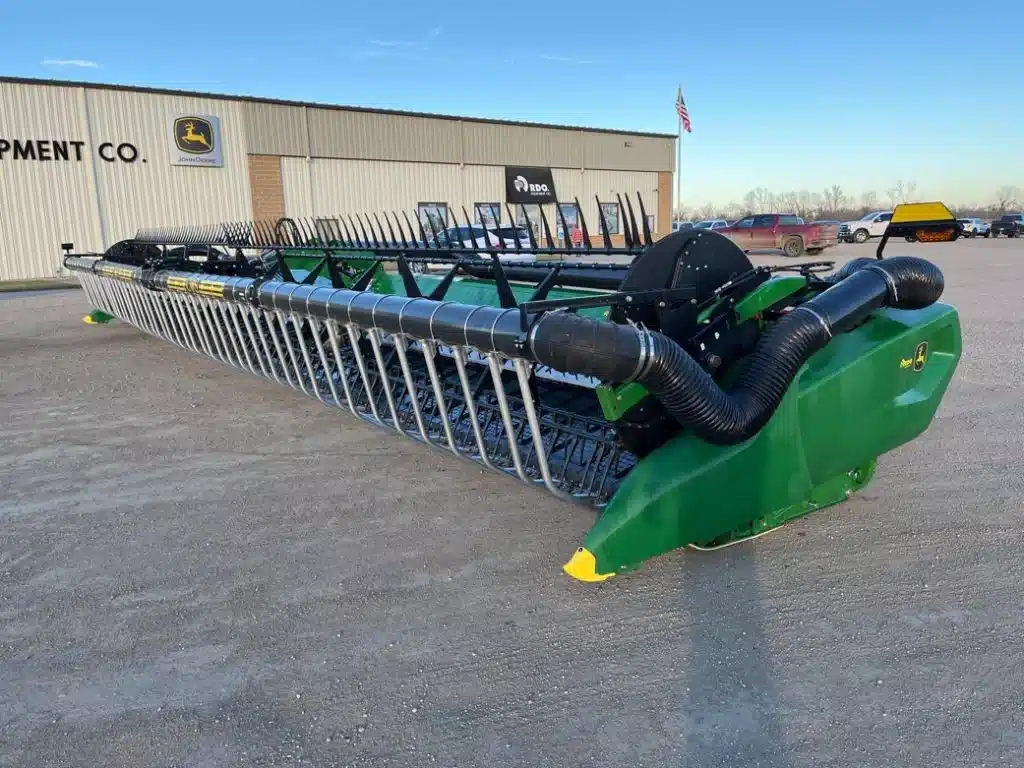 Gallery image 1 for Used 2023 John Deere RD45F Header Combine