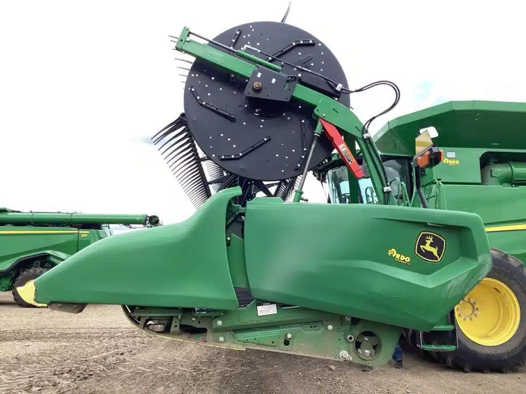 Gallery image 2 for Used 2023 John Deere RD45F Header Combine