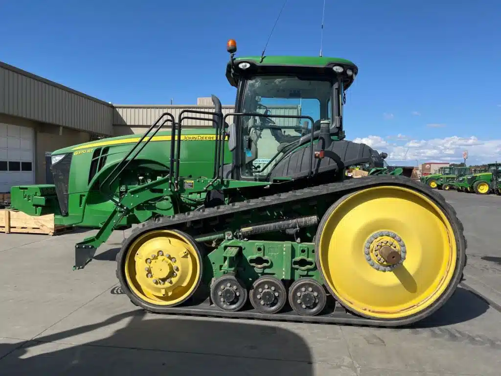 Gallery image 2 for Used 2015 John Deere 8370RT Tractor