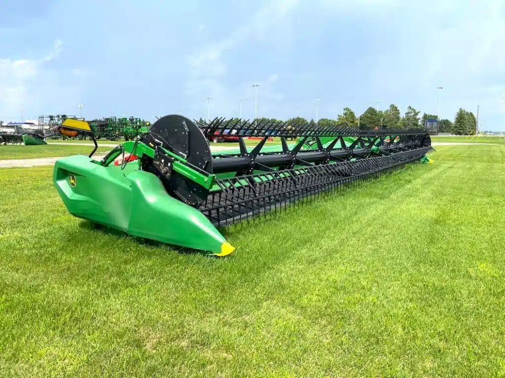 Gallery image 1 for Used 2023 John Deere RD45F Header Combine