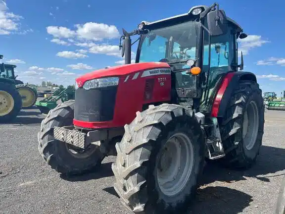 Usagé 2018 Massey Ferguson 5711 Tracteur Agricoleidéal