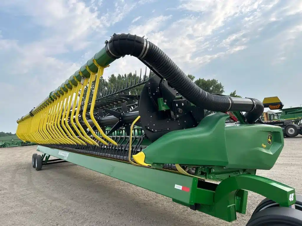 Gallery image 1 for Used 2023 John Deere RD45F Header Combine