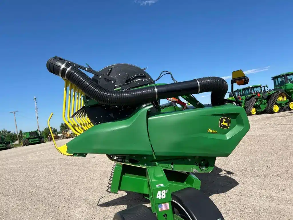 Gallery image 2 for Used 2023 John Deere RD45F Header Combine