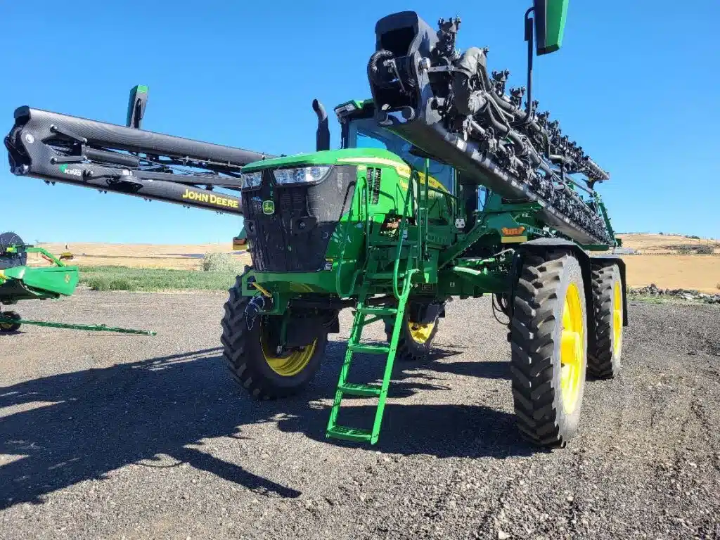 Gallery image 1 for Used 2023 John Deere 616R Sprayer - Self Propelled