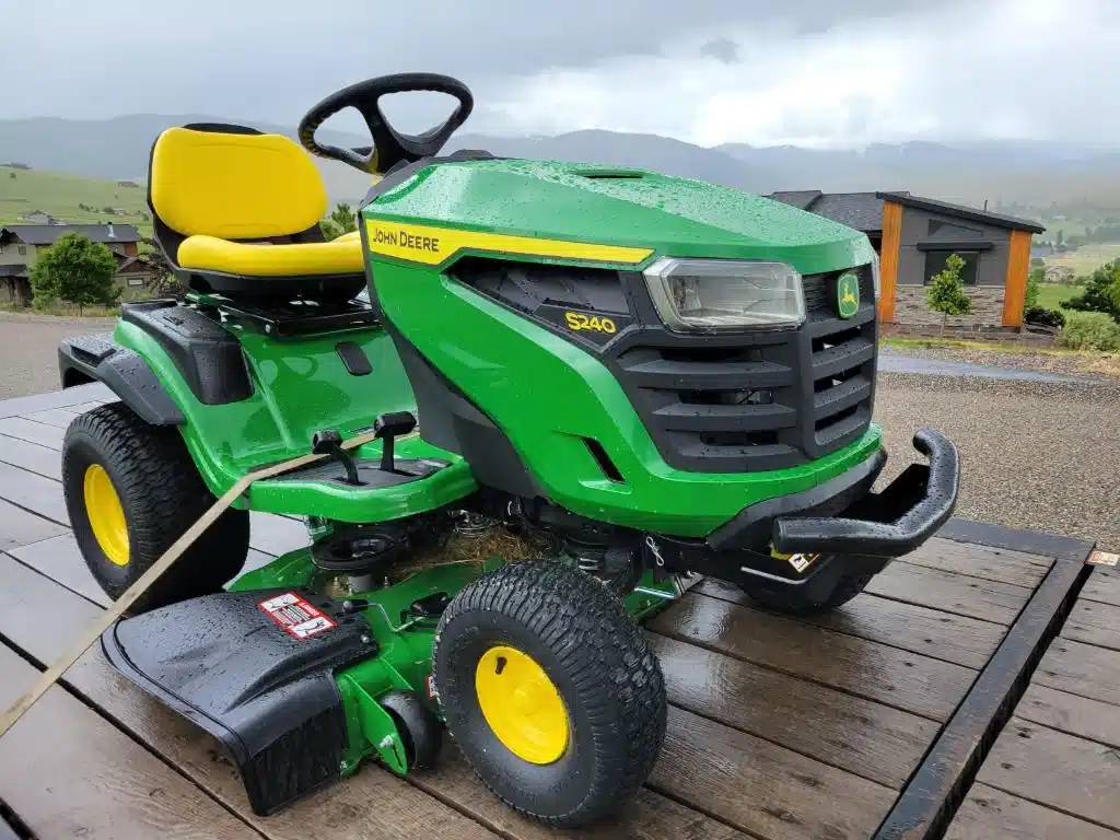 Used 2024 John Deere S240 Lawn Tractor 