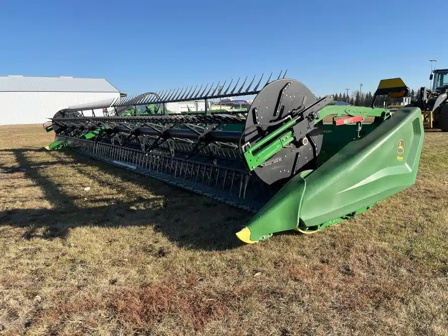 Gallery image 1 for Used 2023 John Deere HD40F Header - Draper