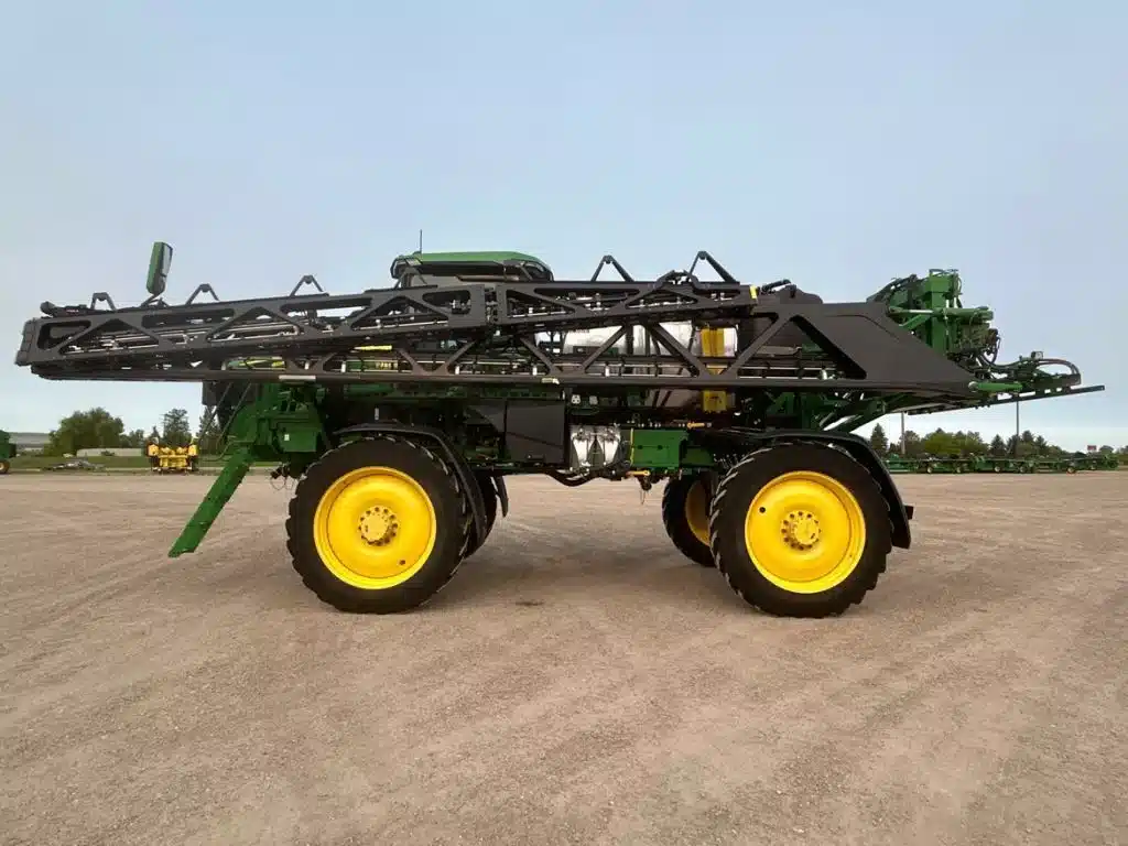 Gallery image 2 for Used 2024 John Deere 412R Sprayer - Self Propelled